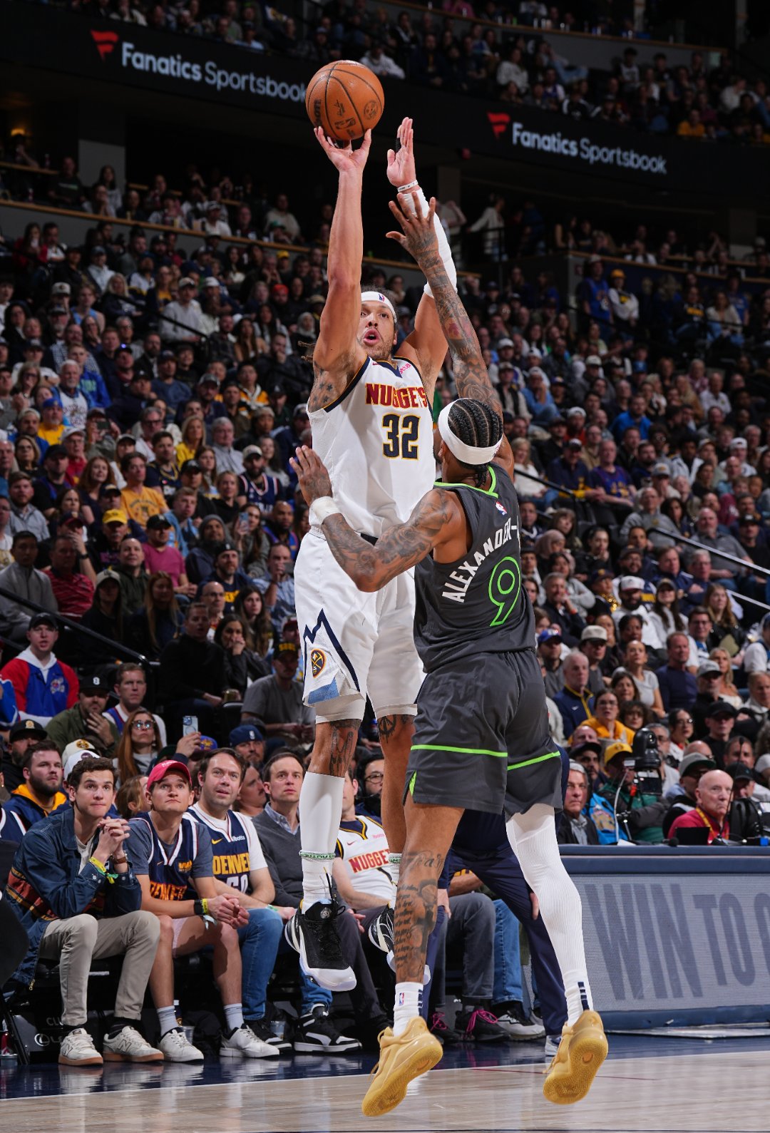 包含加时末段纽卡斯尔手感冰凉:NBA总决赛节点到来,信心回归,身体对抗强度拉满的词条 包含加时末段纽卡斯尔手感冰凉:NBA总决赛节点到来,信心回归,身体对抗强度拉满的词条