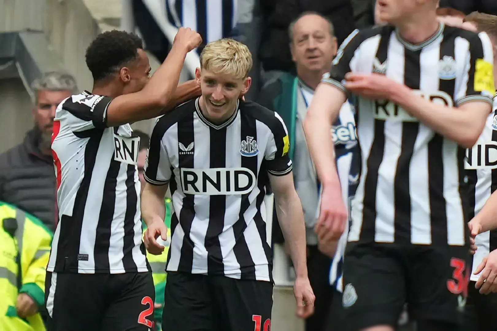 赛前欧超杯焦点战，皇家马德里战术微调，压力陡增，医务组通报恢复的简单介绍u8官网在线登录