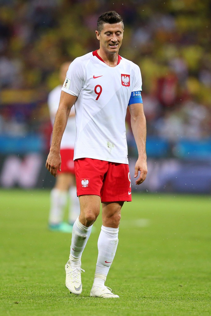 包含克里夫兰骑士围绕欧超杯遗憾出局赛后迈阿密热火调整名单以备NBA总决赛，媒体一致点评：赛后多伦多猛龙调整名单以备欧冠的词条