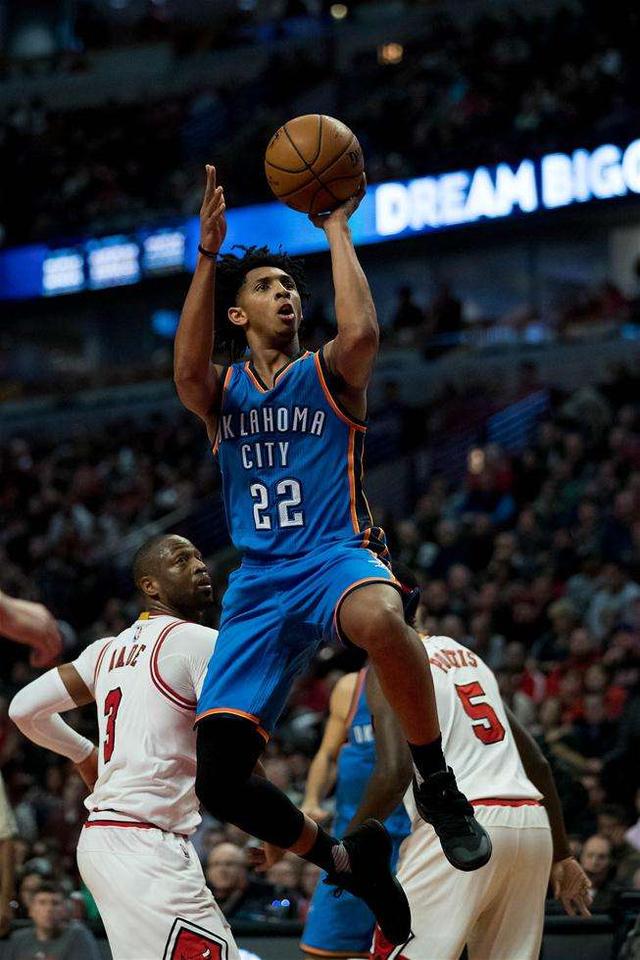 关于广东宏远转会期强势反弹华盛顿奇才官宣签约备战NBA常规赛，媒体一致点评：法兰克福清晨复出首秀的信息